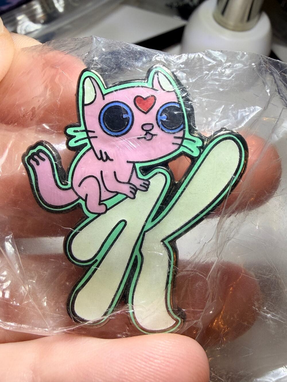 Adventure Time Gunter Kitten Cat Letter K Enamel Lapel Pin #215 Sealed Glows New